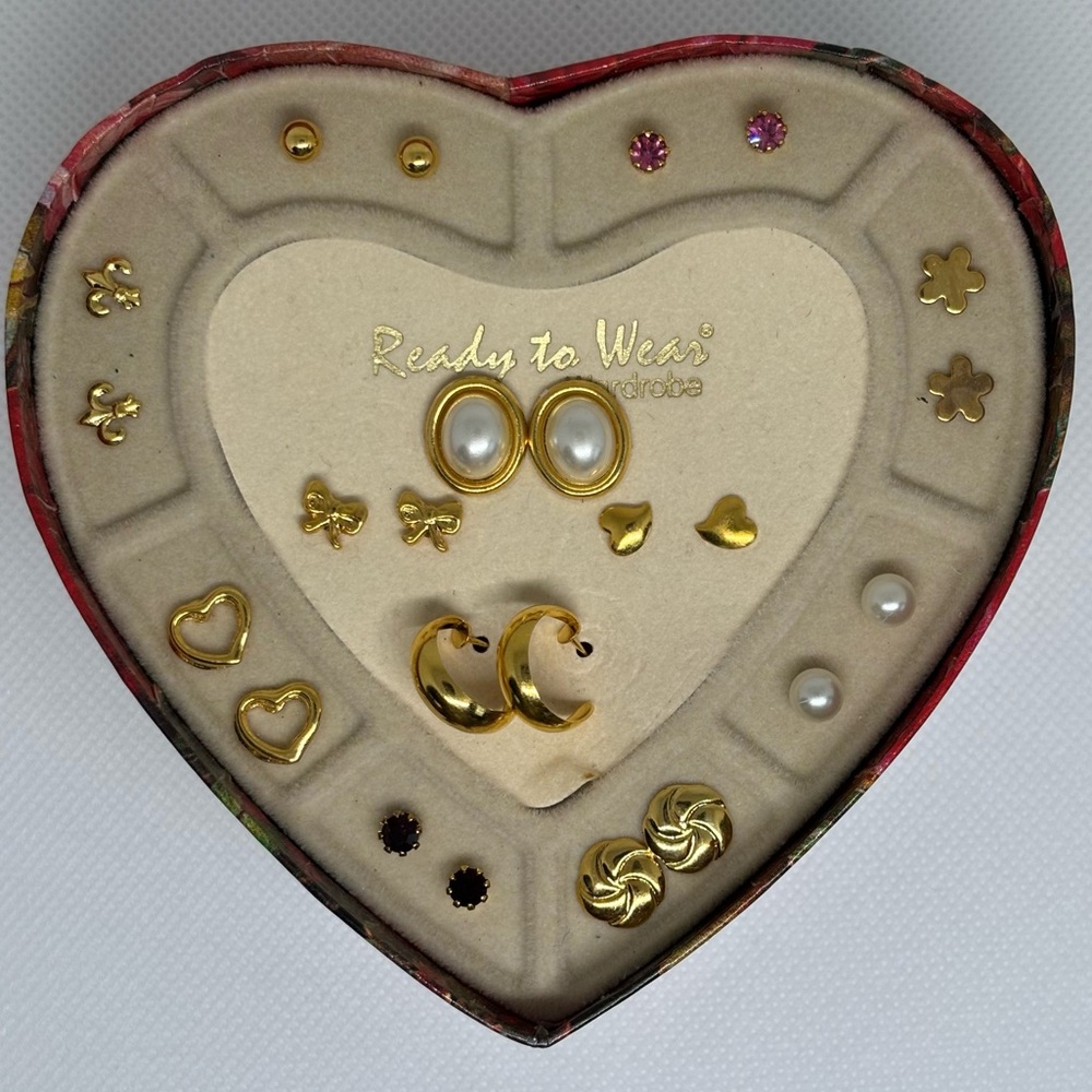 Vintage Valentines Ready to Wear Wardrobe 12 Sets Earrings